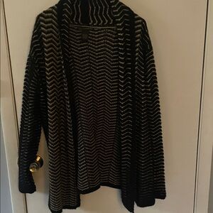 Grace Elements Black and White Chevron Sweater